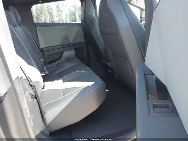 7G2CEHED7SA065144 Tesla Cybertruck All-wheel Drive