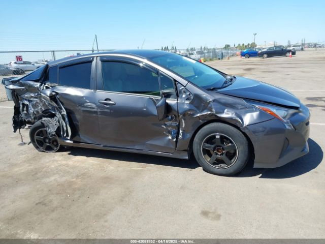 JTDKBRFU1G3521884 Toyota Prius Two