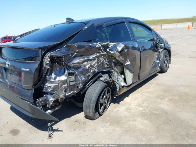 JTDKBRFU1G3521884 Toyota Prius Two