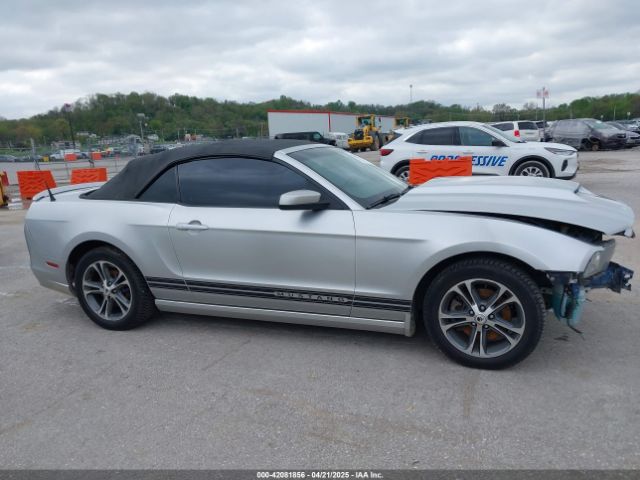 1ZVBP8EM2E5220424 Ford Mustang V6 Premium