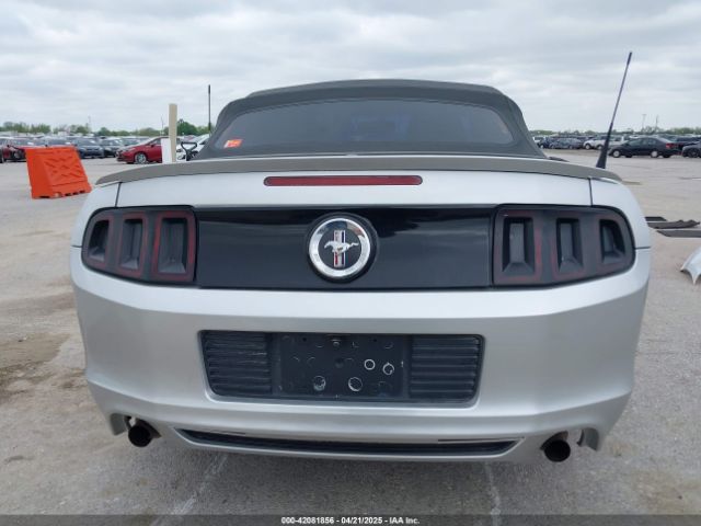 1ZVBP8EM2E5220424 Ford Mustang V6 Premium