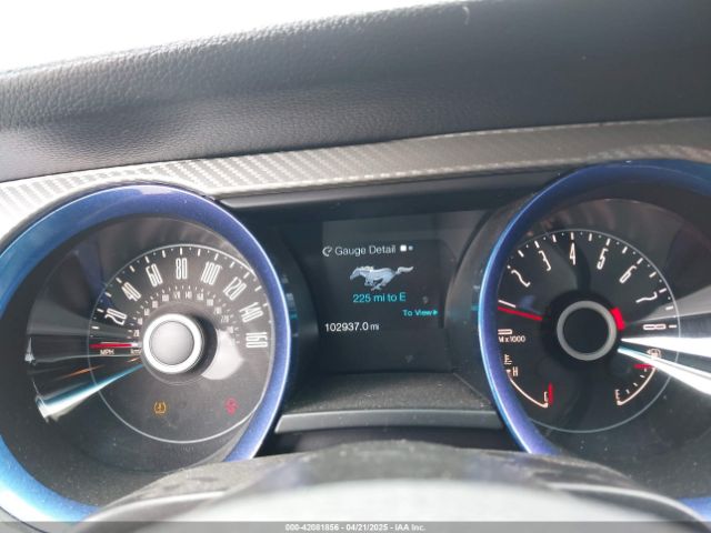1ZVBP8EM2E5220424 Ford Mustang V6 Premium