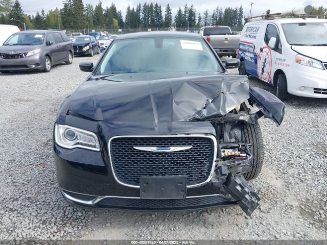 2C3CCAAG0JH211402 Chrysler 300 Touring L