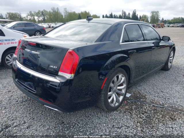 2C3CCAAG0JH211402 Chrysler 300 Touring L