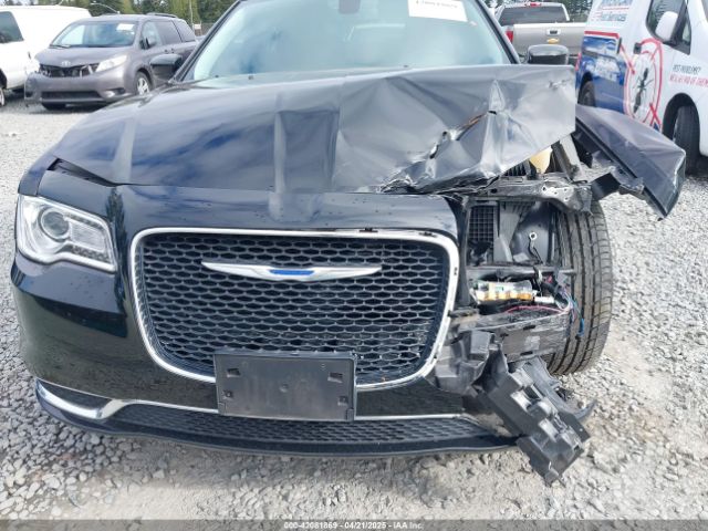 2C3CCAAG0JH211402 Chrysler 300 Touring L