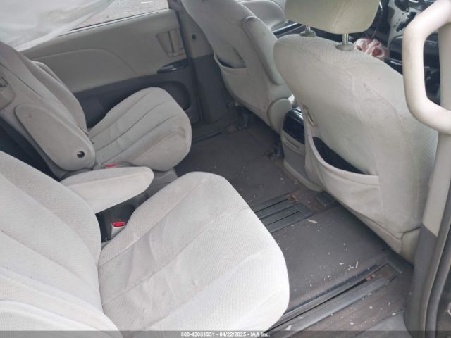 5TDKK3DC5ES457402 Toyota Sienna Le V6 8 Passenger