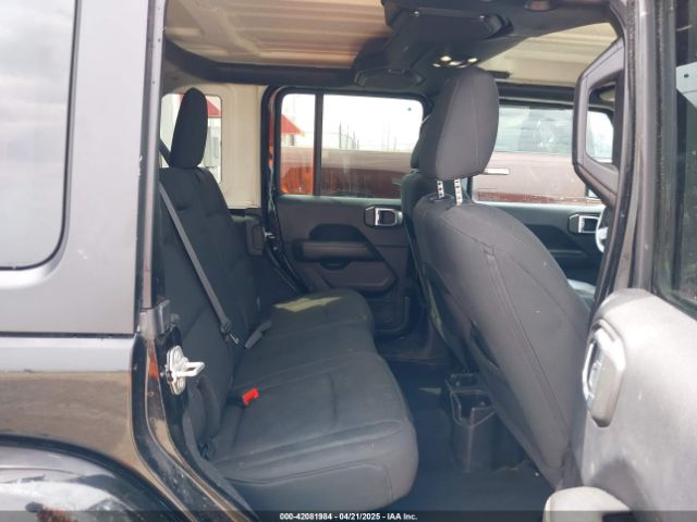 1C4HJXEG8KW541120 Jeep Wrangler Unlimited Sahara
