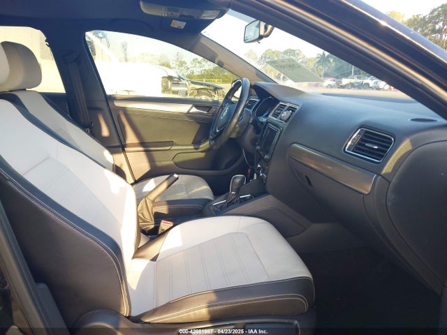 3VWD17AJ5GM335337 Volkswagen Jetta 1.8t Sport