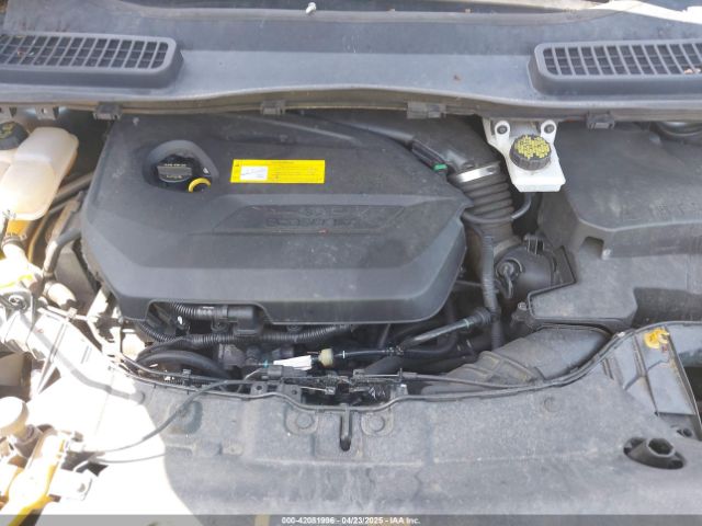 1FMCU9GX5GUC48686 Ford ESCAPE SE