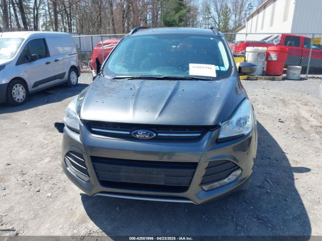 1FMCU9GX5GUC48686 Ford ESCAPE SE