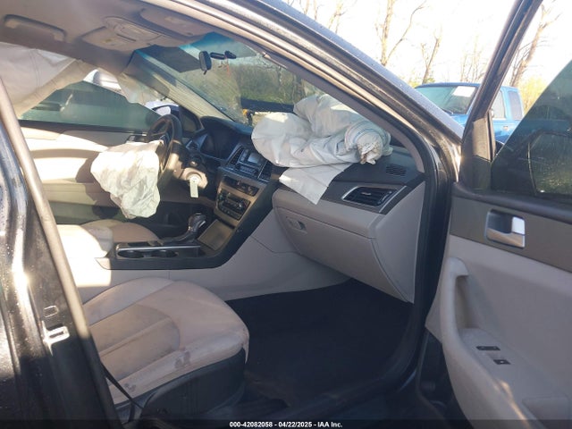 5NPE24AF6FH185998 Hyundai SONATA SE