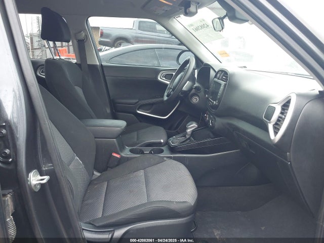 Продажа на аукционе авто 2022 Kia Soul Lx, vin: KNDJ23AU3N7810674, номер лота: 42082061