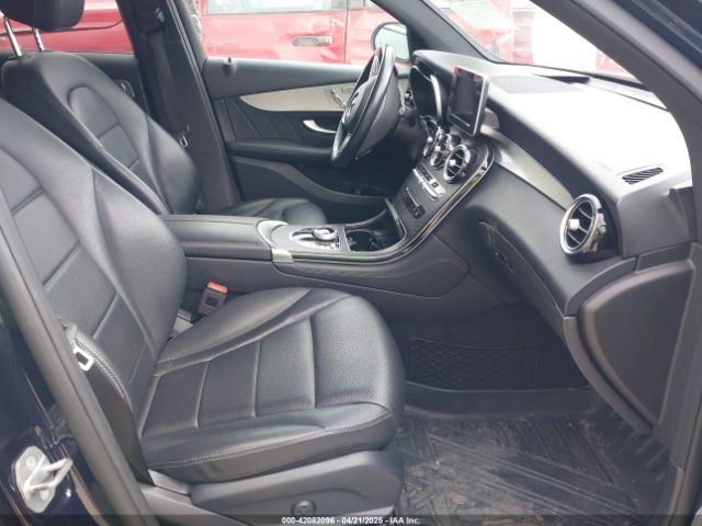 2019 MERCEDES-BENZ GLC 300 WDC0G4KB5KV185843 Photo 4