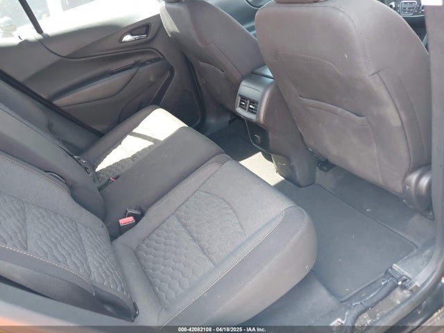 2GNAXKEXXJ6173624 Chevrolet EQUINOX LT