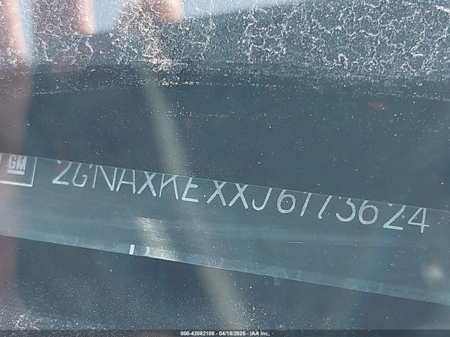 2GNAXKEXXJ6173624 Chevrolet EQUINOX LT