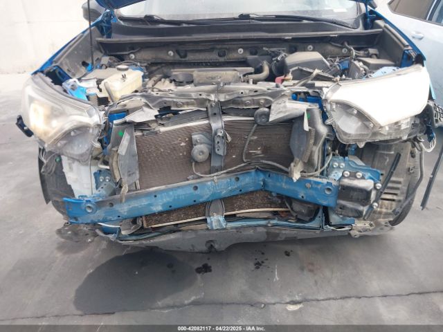 JTMZFREV5JJ154147 Toyota RAV4 LE