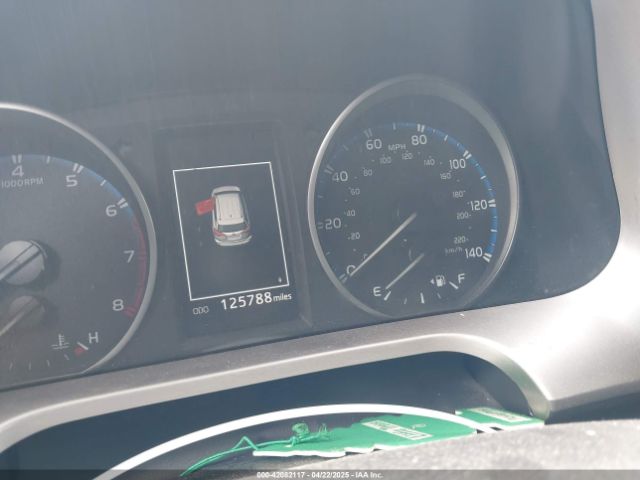JTMZFREV5JJ154147 Toyota RAV4 LE