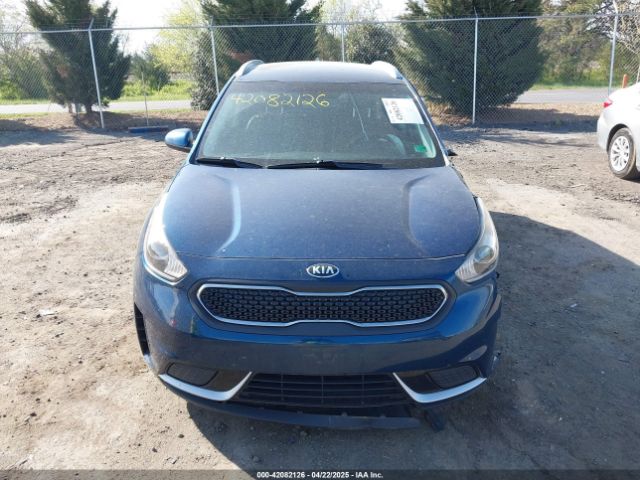 KNDCB3LCXJ5125106 KIA NIRO LX