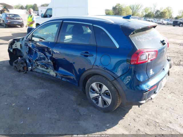 KNDCB3LCXJ5125106 KIA NIRO LX
