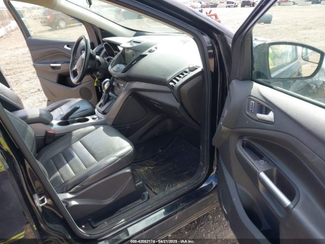 1FMCU0GX2GUC40699 Ford ESCAPE SE
