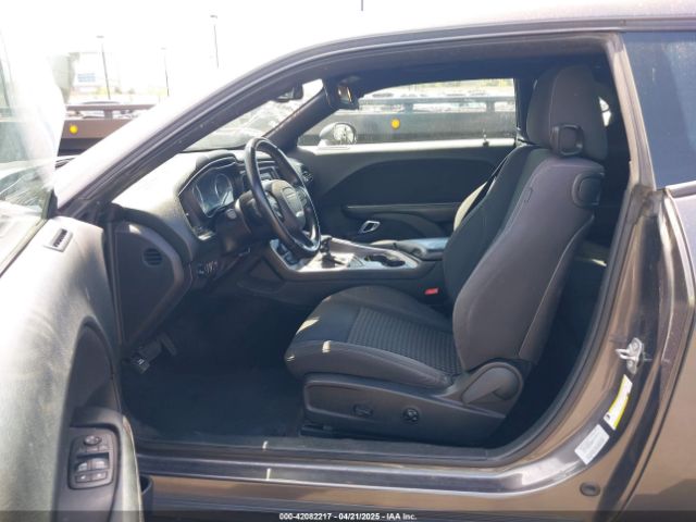 2C3CDZAG3GH250084 Dodge Challenger Sxt