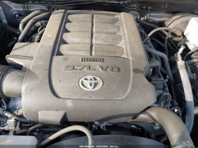 5TFDW5F18JX748159 Toyota Tundra Sr5 5.7l V8