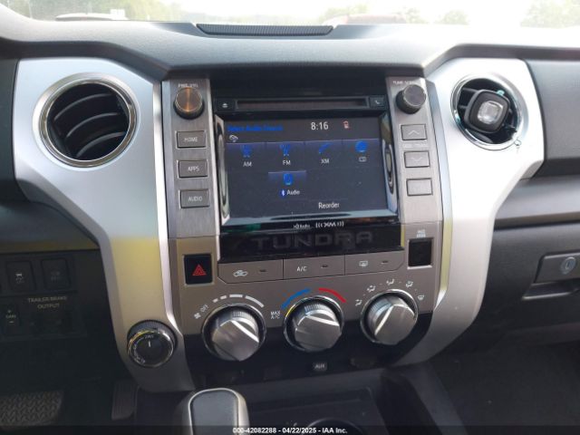5TFDW5F18JX748159 Toyota Tundra Sr5 5.7l V8