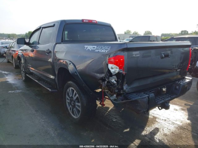 5TFDW5F18JX748159 Toyota Tundra Sr5 5.7l V8