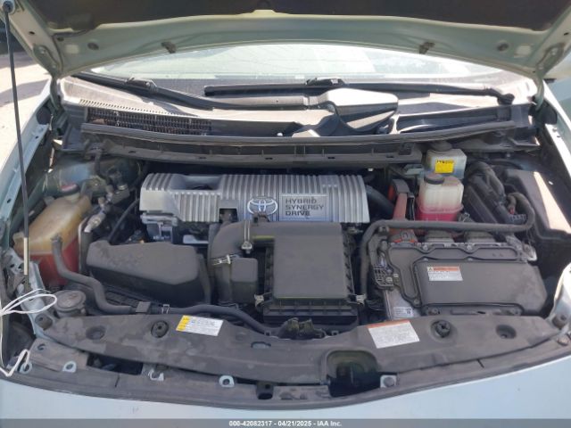 JTDKN3DU5F1961737 Toyota Prius Two