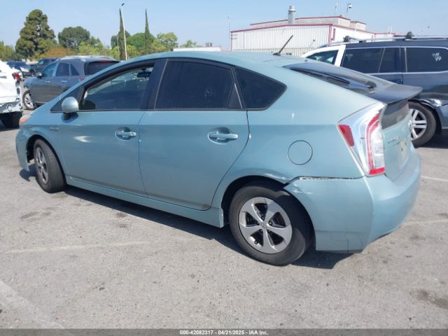 JTDKN3DU5F1961737 Toyota Prius Two