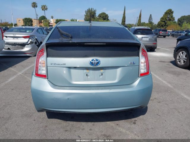 JTDKN3DU5F1961737 Toyota Prius Two