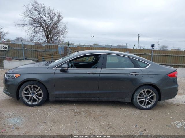 3FA6P0CDXKR129411 Ford FUSION SEL