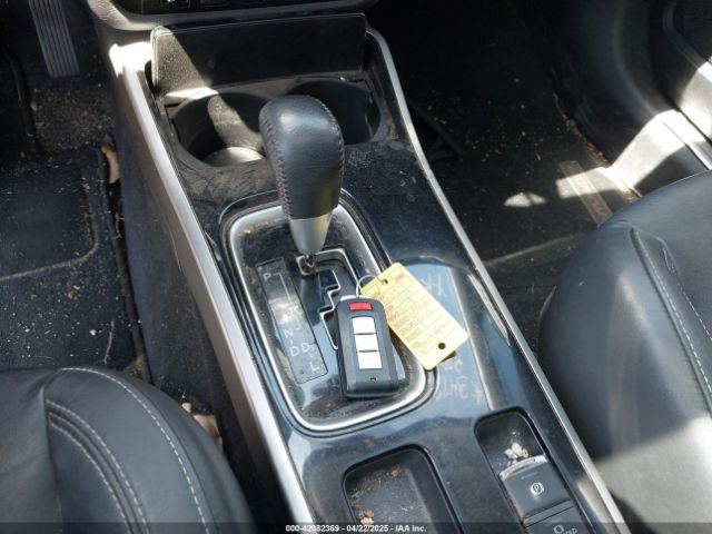 2019 MITSUBISHI OUTLANDER JA4AD3A37KZ055136 Photo 10