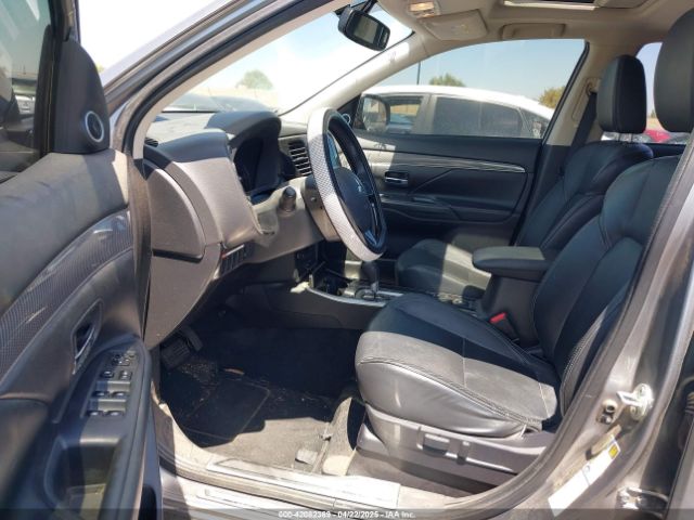 2019 MITSUBISHI OUTLANDER JA4AD3A37KZ055136 Photo 4