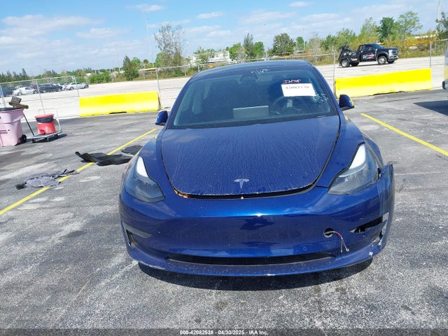 Tesla Model 3 Standard Range Plus Rear-wheel Drive 2021 5YJ3E1EA5MF031872 Image 11