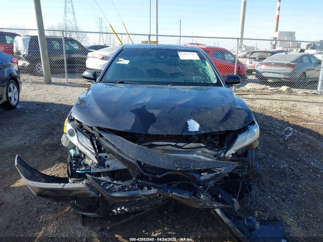 4T1B61HK0KU710493 Toyota CAMRY XSE
