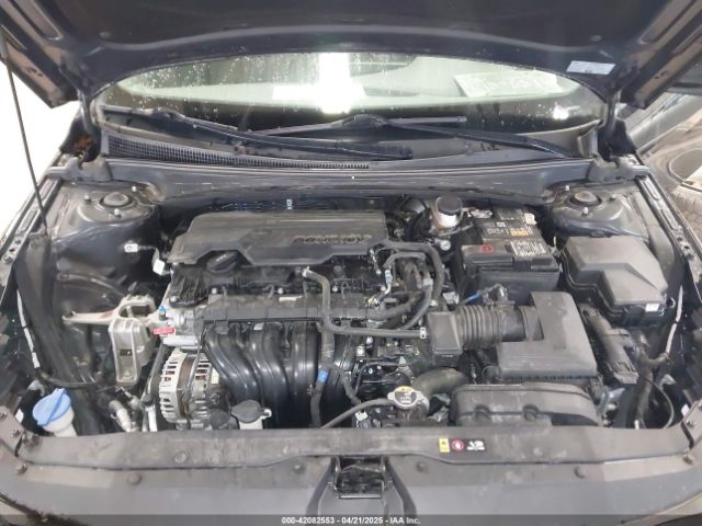 5NPLS4AG8NH071158 Hyundai ELANTRA SEL