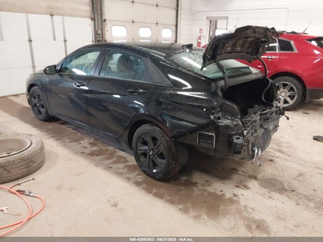 5NPLS4AG8NH071158 Hyundai ELANTRA SEL