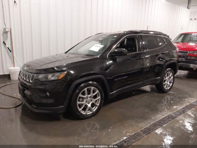 3C4NJDFB3NT211822 Jeep Compass Latitude Lux 4x4