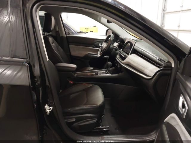 3C4NJDFB3NT211822 Jeep Compass Latitude Lux 4x4