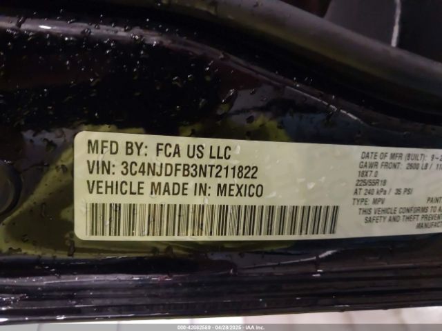 3C4NJDFB3NT211822 Jeep Compass Latitude Lux 4x4