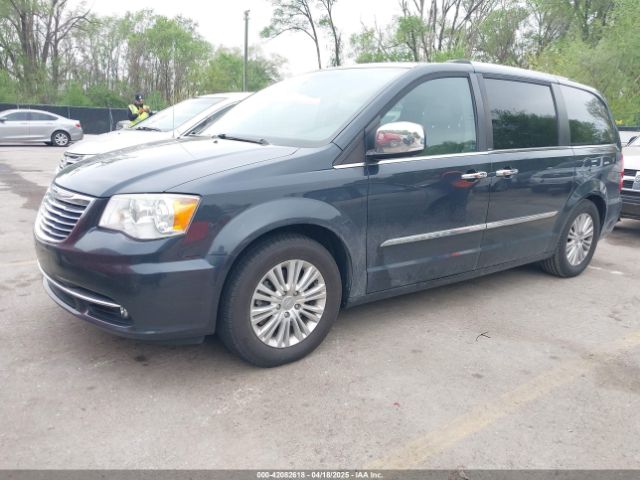 2C4RC1GG3ER188114 Chrysler Town & Country Limited