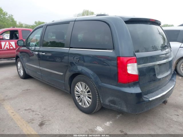 2C4RC1GG3ER188114 Chrysler Town & Country Limited