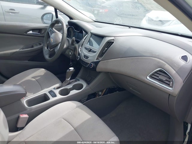 3G1BC5SM8HS573965 Chevrolet Cruze Ls Auto