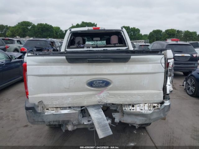 1FT7W2BT4KEF15878 Ford F-250 Xlt