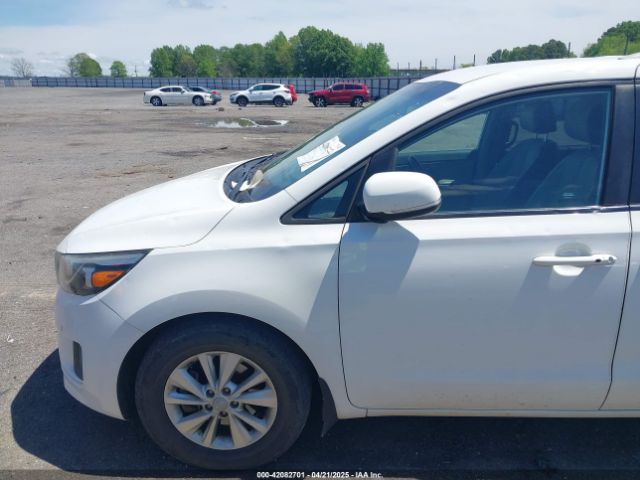 KNDMB5C17J6424349 KIA SEDONA LX
