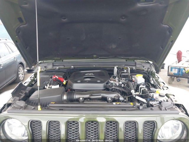 1C4HJXEN1NW262627 Jeep Wrangler Unlimited Sahara Altitude 4x4