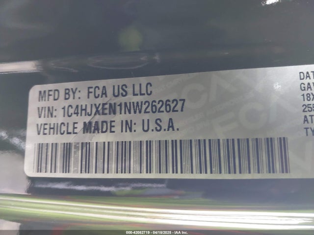 1C4HJXEN1NW262627 Jeep Wrangler Unlimited Sahara Altitude 4x4