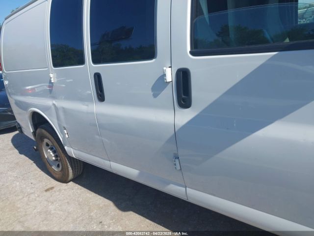 1GCWGAFP5K1296131 Chevrolet Express 2500 Work Van