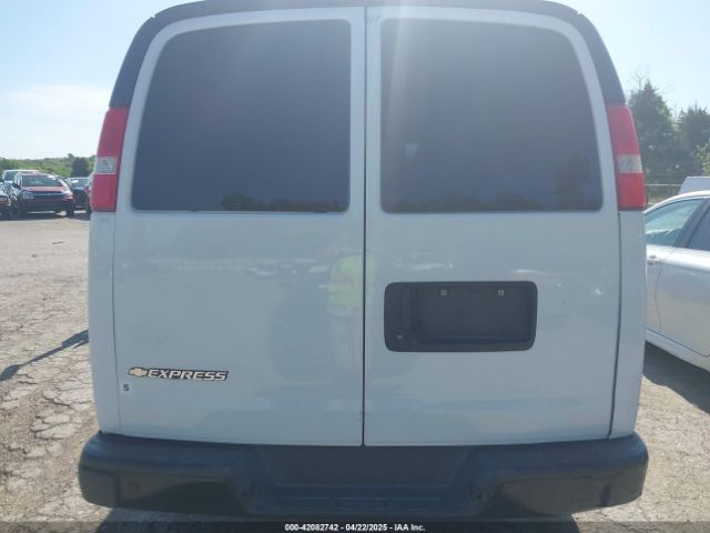1GCWGAFP5K1296131 Chevrolet Express 2500 Work Van